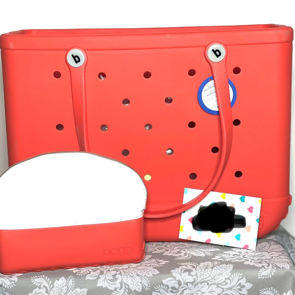 Large/OG Bogg in Coral and Coral makeup bag